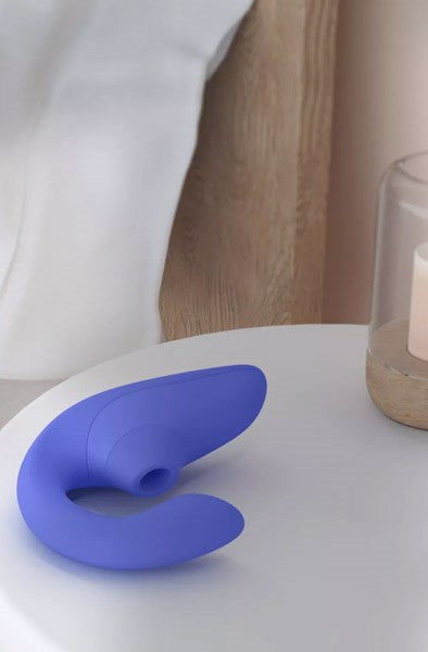 Womanizer Blend – lyxig vibrator med dubbelstimulering av G-punkt och klitoris, exklusivt hos Nattlust.se
